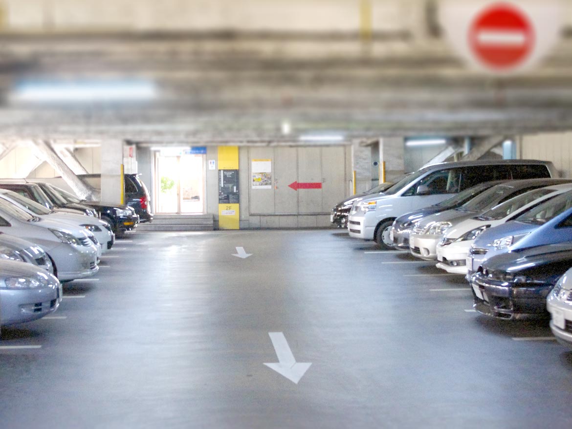 アーバンプラザ駐車場